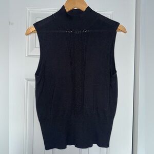 Lightweight sleeveless sweater